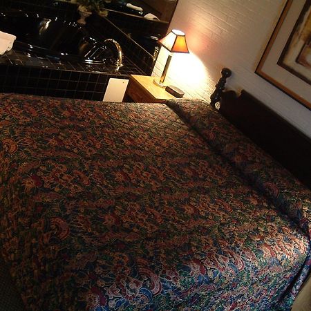 Colonial Inn Mercer-Grove City Cameră foto